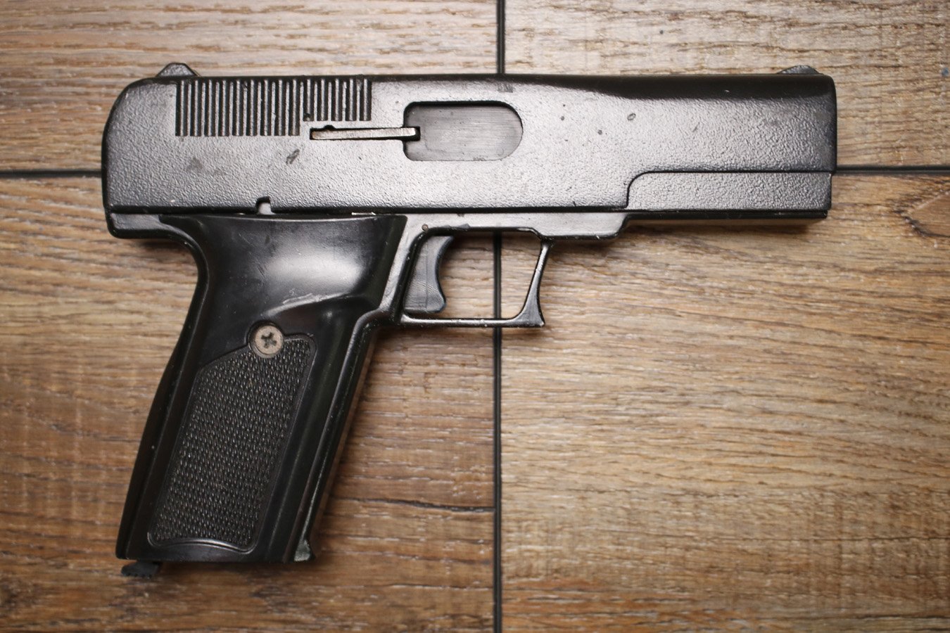 STALLARD JS-9 9MM Police Trade-in Pistol (Magazine Not Included)